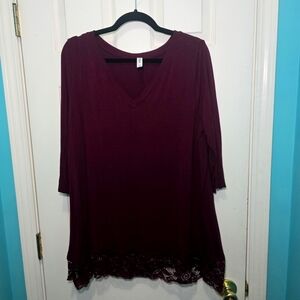 Chic Burgundy V-Neck Top with Lace Hem Size 1X